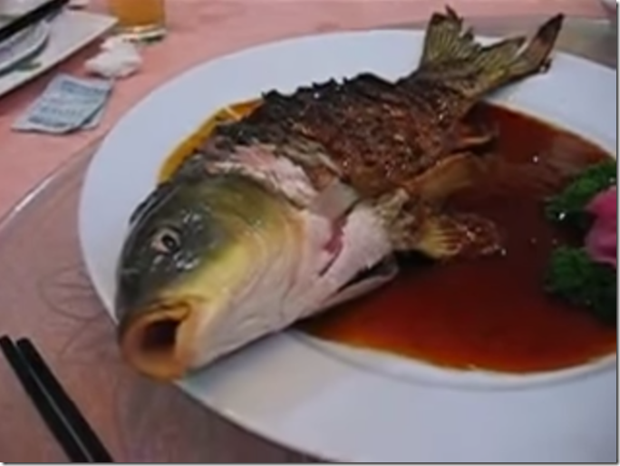 少し閲覧注意 中国スゲェしビビる 油で揚げているのに生きている魚料理 Hebinuma